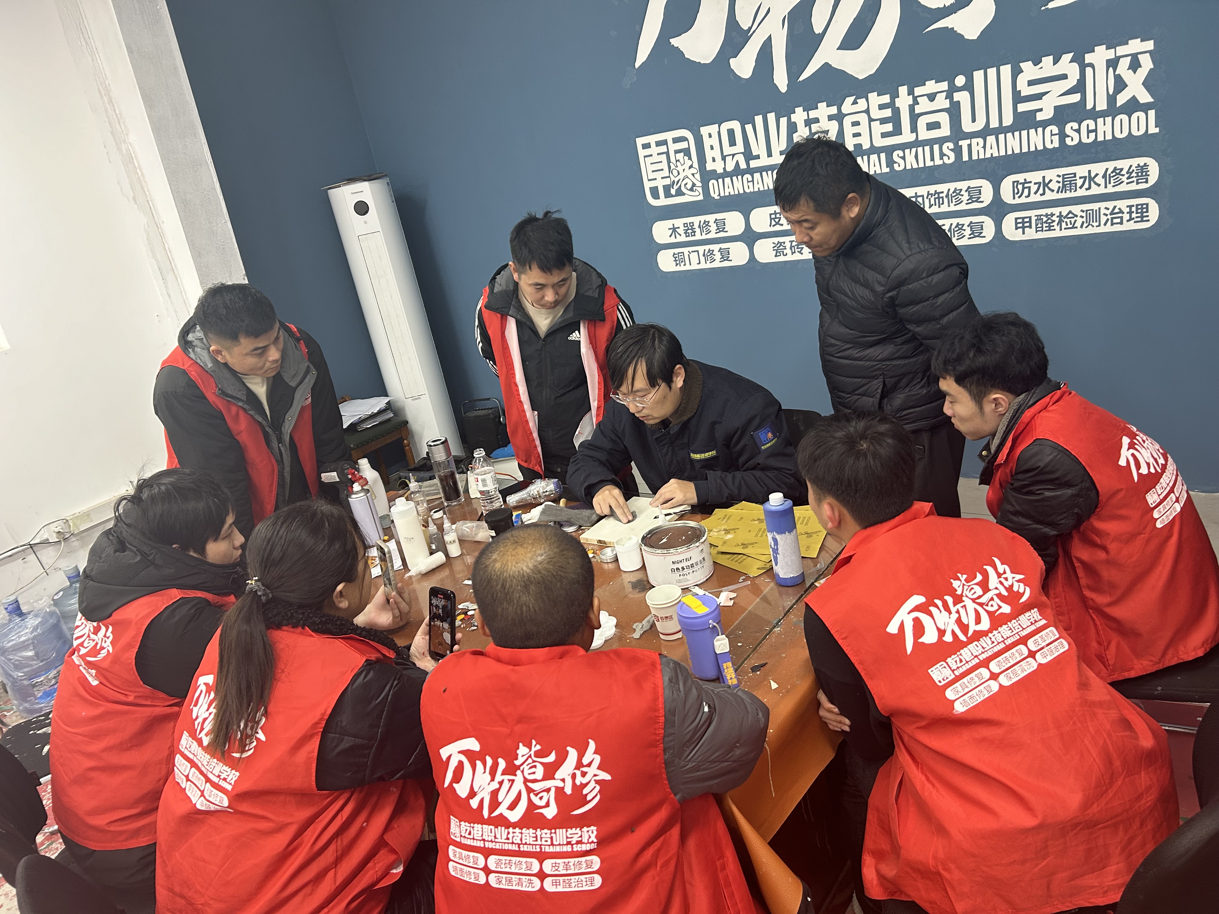 家具修复培训大概多少钱学费